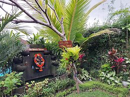 Shivananda Antique Villas by EPS