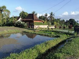 Shivananda Antique Villas by EPS