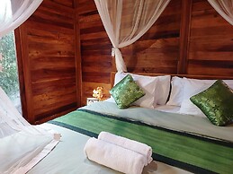 Shivananda Antique Villas by EPS