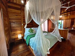 Shivananda Antique Villas by EPS