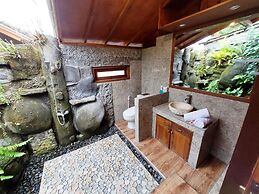 Shivananda Antique Villas by EPS