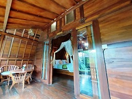 Shivananda Antique Villas by EPS