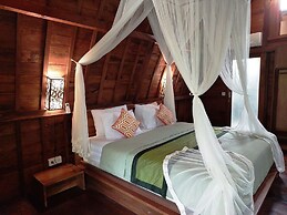 Shivananda Antique Villas by EPS