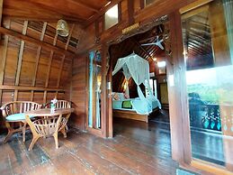 Shivananda Antique Villas by EPS