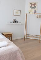 2ndhomes 144 m2 Stylish 3BR Center Home