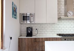 2ndhomes 144 m2 Stylish 3BR Center Home