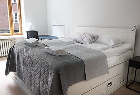 2ndhomes 144 m2 Stylish 3BR Center Home