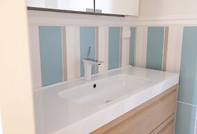 2ndhomes 144 m2 Stylish 3BR Center Home