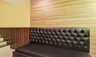 Itsy Hotels Sapphire Residency