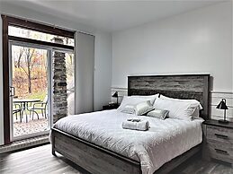 Les Eaux 227-1 by Escapades Tremblant