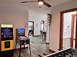 Les Eaux 227-1 by Escapades Tremblant