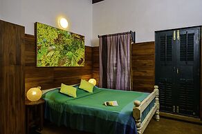 Neemrana's Coconut Alley