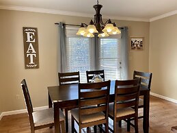 Mountain Rooster Inn