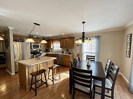 Mountain Rooster Inn