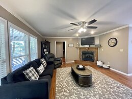 Mountain Rooster Inn