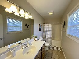 Mountain Rooster Inn