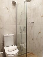 Eantos Studios and Suites