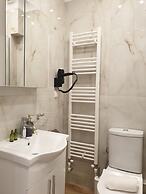 Eantos Studios and Suites