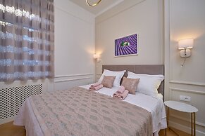 Salve Luxury Apartment by Litto