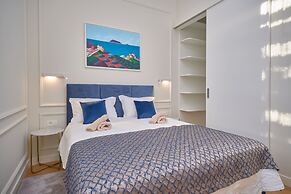 Salve Luxury Apartment by Litto