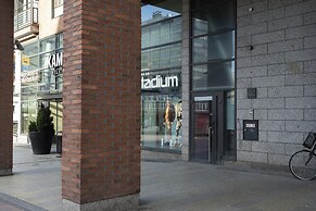 2ndhomes Deluxe Apt w Sauna & Balcony