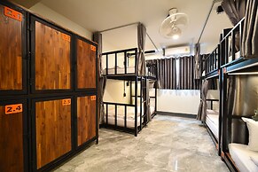 KOKO Hostel- Adults Only