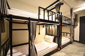 KOKO Hostel- Adults Only