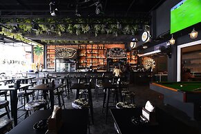 KOKO Hostel- Adults Only