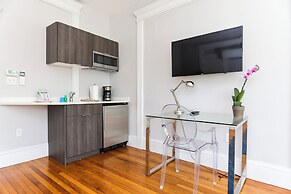 Maverick Suites at 89 Marion