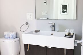 Maverick Suites at 89 Marion