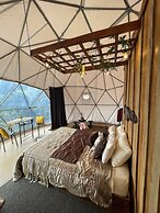 Poas Volcano Observatory Lodge & Glamping