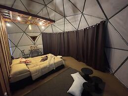 Poas Volcano Observatory Lodge & Glamping