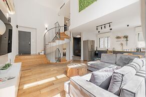 OurPlace Rothschild Allenby