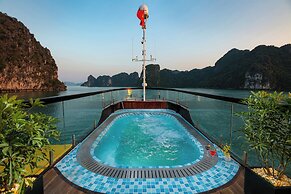 Nostalgia Halong Cruise