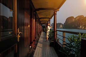 Nostalgia Halong Cruise