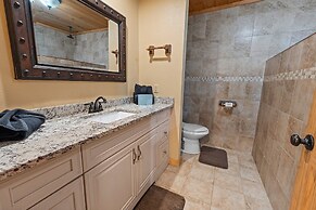 Sugar Bear Mountain Hideaway