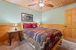 Sugar Bear Mountain Hideaway