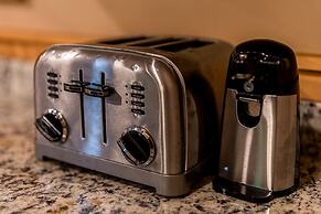 Sugar Bear Mountain Hideaway