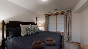 Horsin Around Tennessee