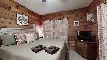 Horsin Around Tennessee