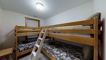 Horsin Around Tennessee