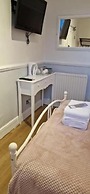 LilyRose Hotel