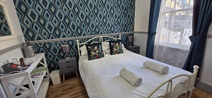 LilyRose Hotel