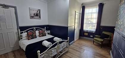 LilyRose Hotel
