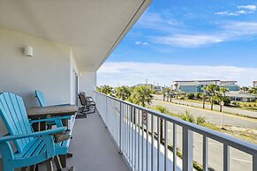SeaCrest #313 Bright, Airy Coastal Vibes 2 Bedroom Condo by RedAwning