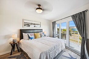 SeaCrest #313 Bright, Airy Coastal Vibes 2 Bedroom Condo by RedAwning