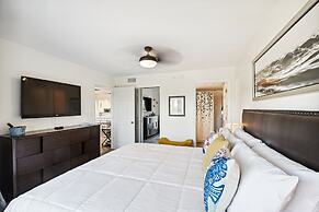 SeaCrest #313 Bright, Airy Coastal Vibes 2 Bedroom Condo by RedAwning