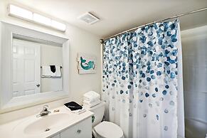 SeaCrest #313 Bright, Airy Coastal Vibes 2 Bedroom Condo by RedAwning