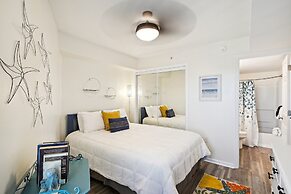 SeaCrest #313 Bright, Airy Coastal Vibes 2 Bedroom Condo by RedAwning