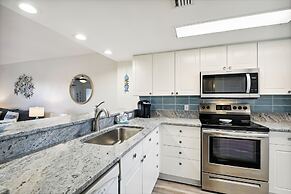 SeaCrest #313 Bright, Airy Coastal Vibes 2 Bedroom Condo by RedAwning